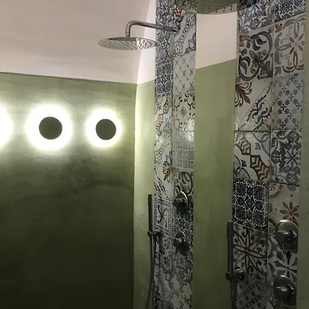 Bruni 18 بيت ضيافة 4*